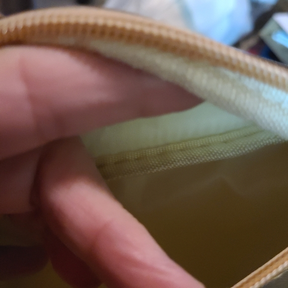 Lil crossbody - Picture 3 of 5